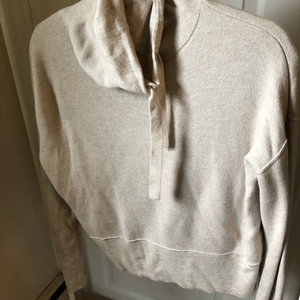 Universal Thread cowl neck